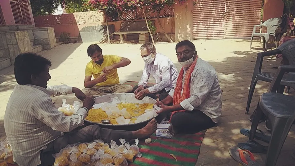 Community Kitchen & Daily Meal Distribution